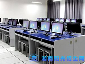 岳阳市网络工程职业技术学校2.jpg